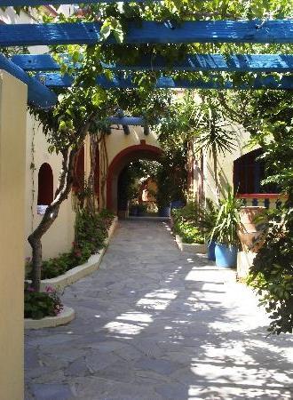 Palm Bay Hotel Сіссяв Екстер'єр фото